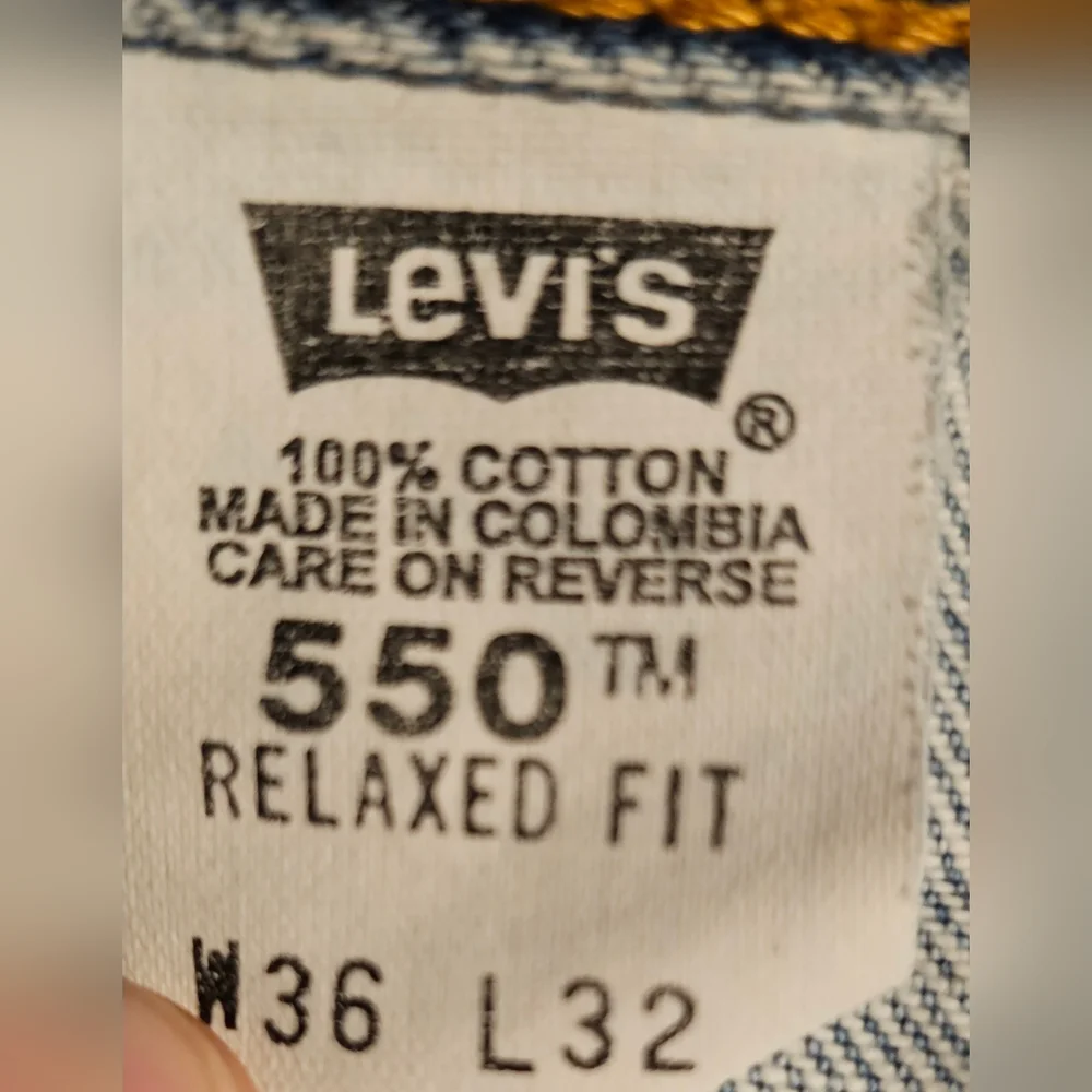 [Vintage Levi's] 550 Relaxed fit ⭐️ W36/L32